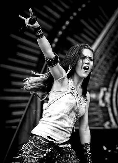 alissawhitegluzhorns-380x525.jpg