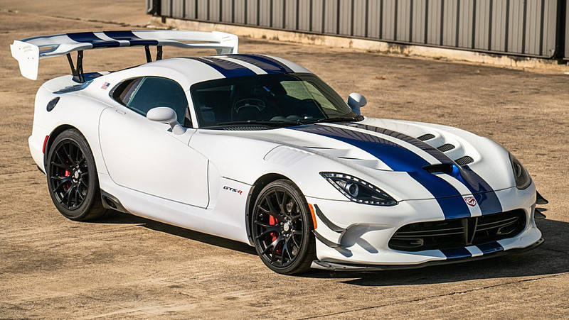 csm_Dodge_Viper_GTS-R_Final_Edition_2c92613406.jpg
