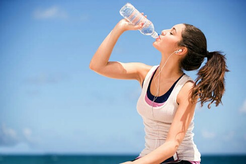 girl_drinking_water.jpg