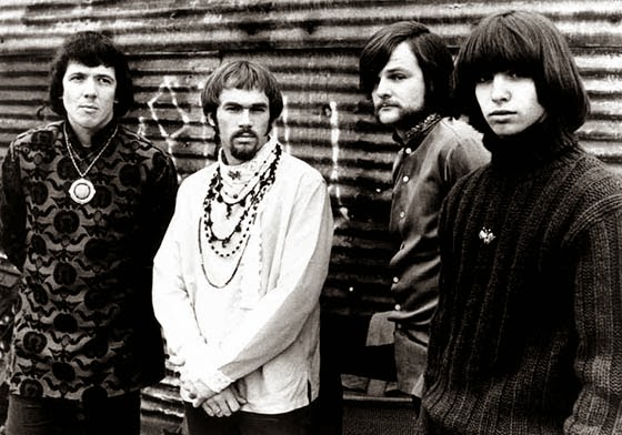 iron_butterfly-1589040138efa59bcdb964bd7586eb0ed0a451e5-s6-c30.jpg