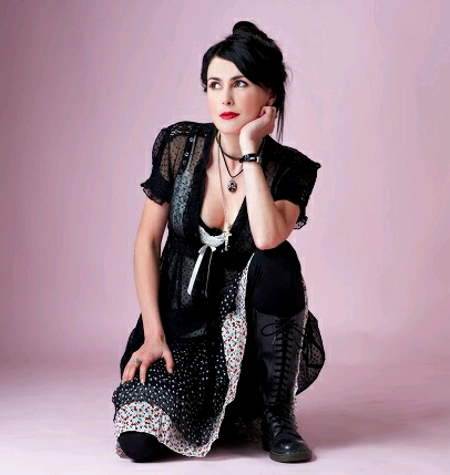 sharon-den-adel-within-temptation-3972945-1248-832_crop_406x429.jpg